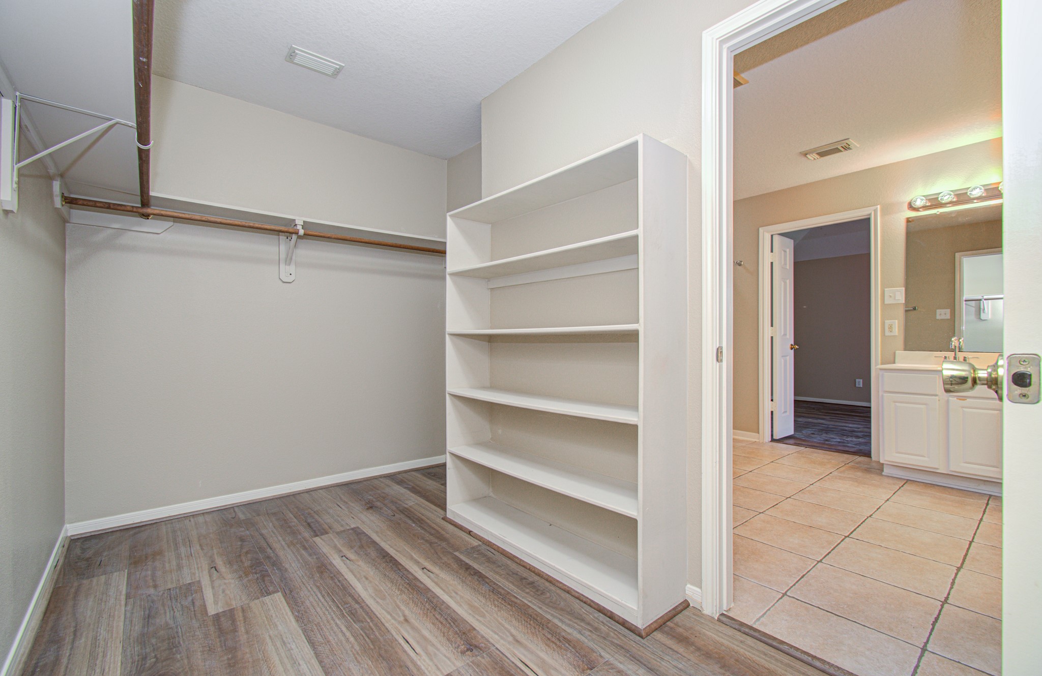 24203 Emory Green Street Property Photo 33