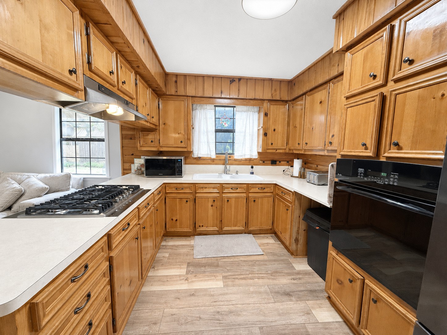 12626 Langford Street Property Photo 6