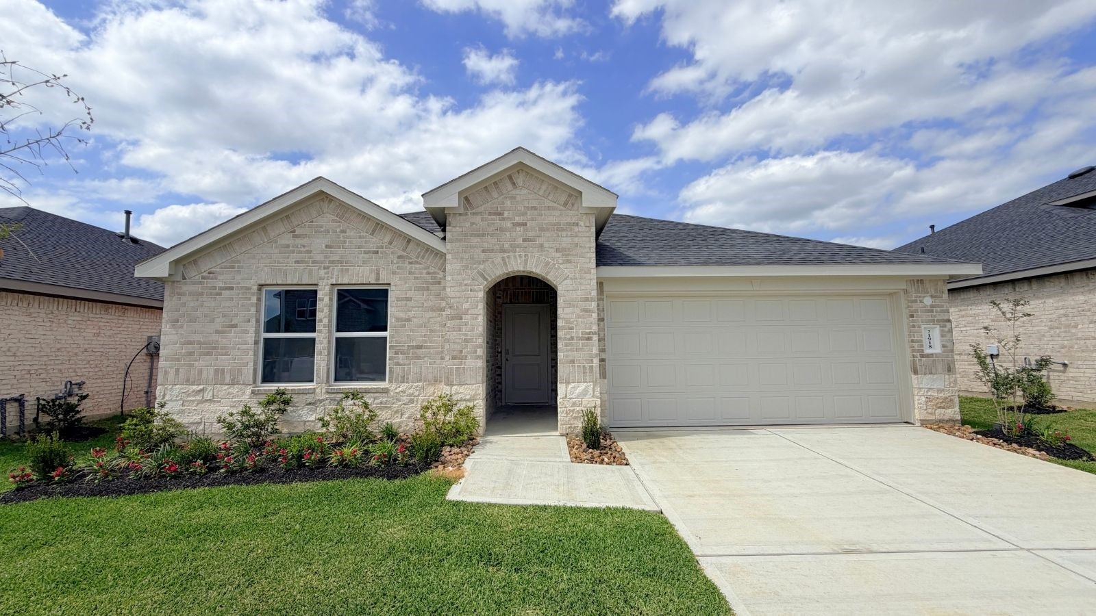 21918 Messina Springs Drive Property Photo 1