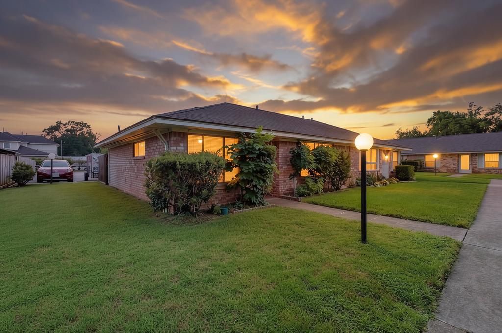 9458 Neuens Road 9458 Property Photo 1