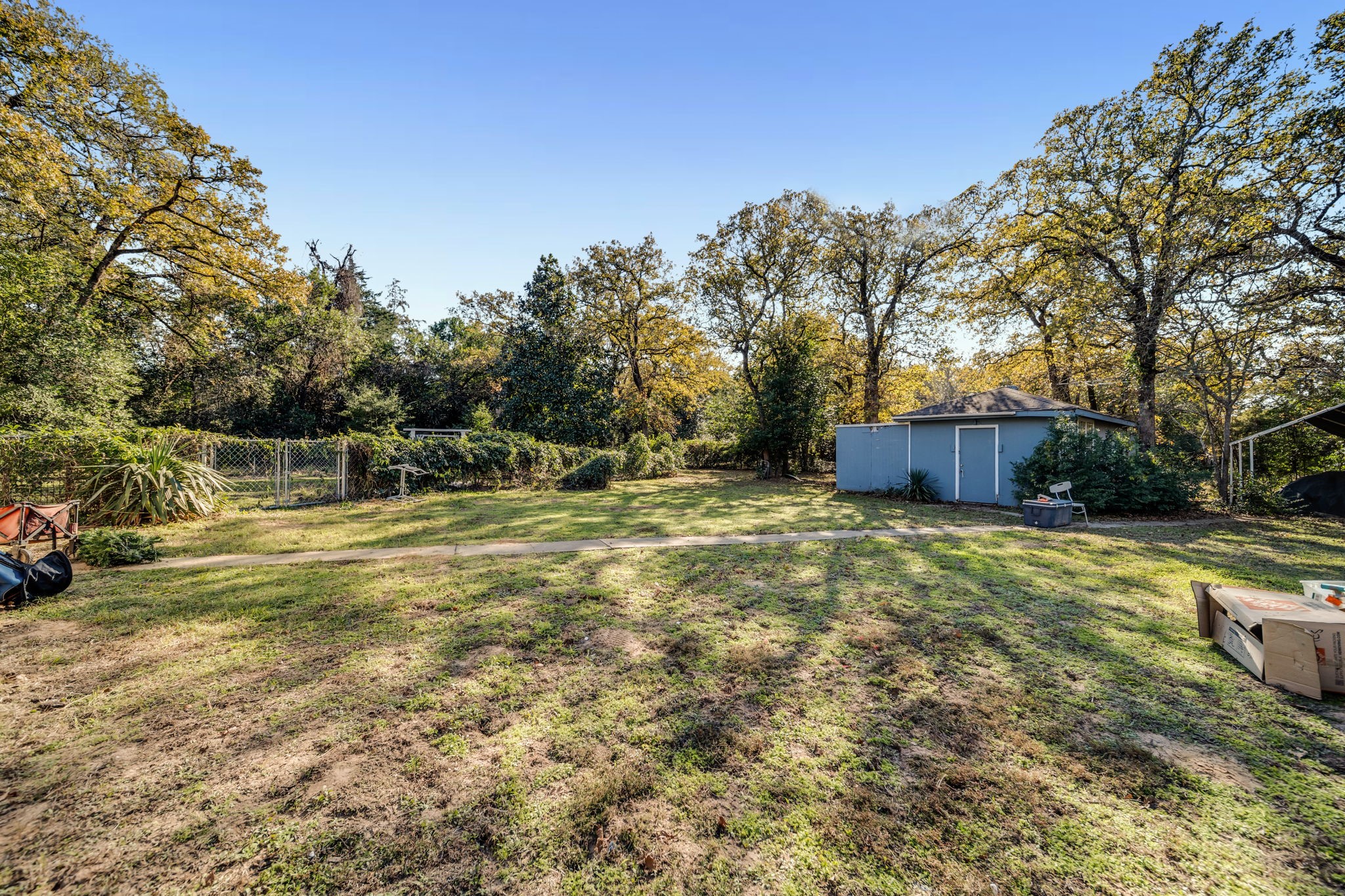 6 W Trail Lane Property Photo 18
