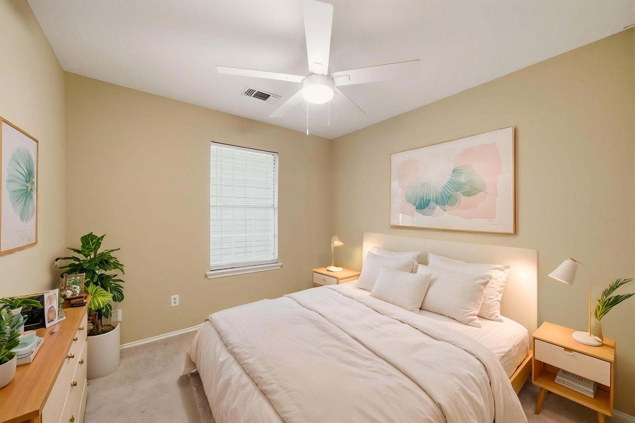 305 Peach Street Property Photo 1