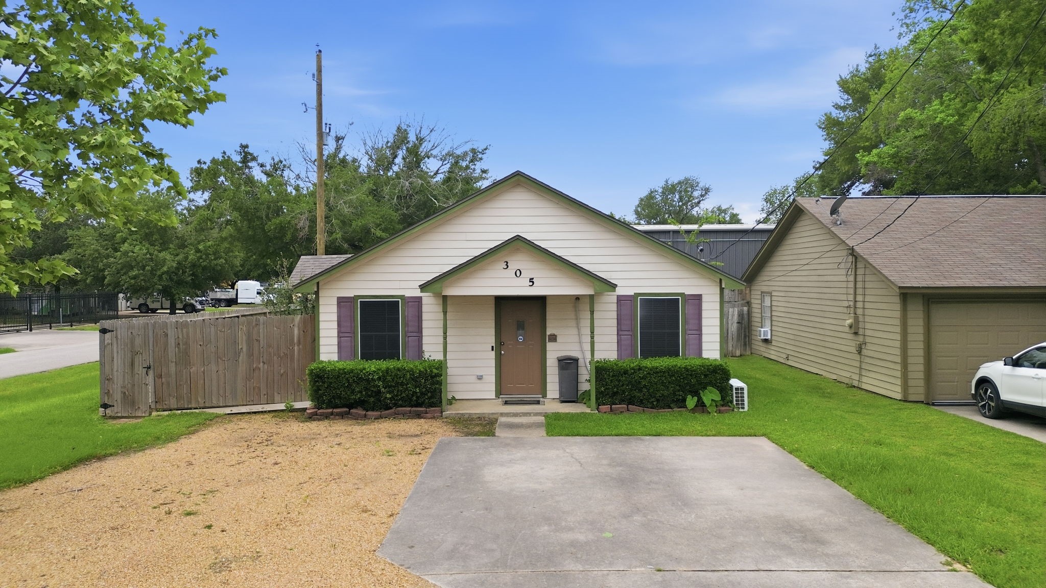 305 Peach Street Property Photo 28