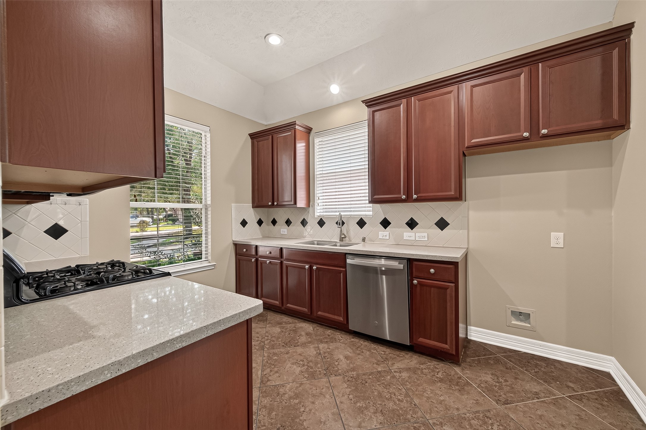 24562 Carlton Springs Lane Property Photo 33