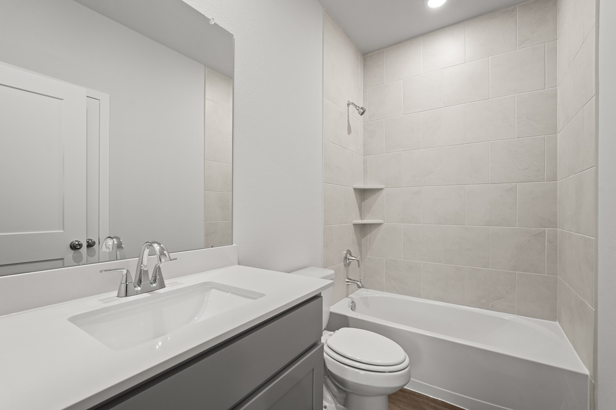 17230 White Peace Drive Property Photo 6