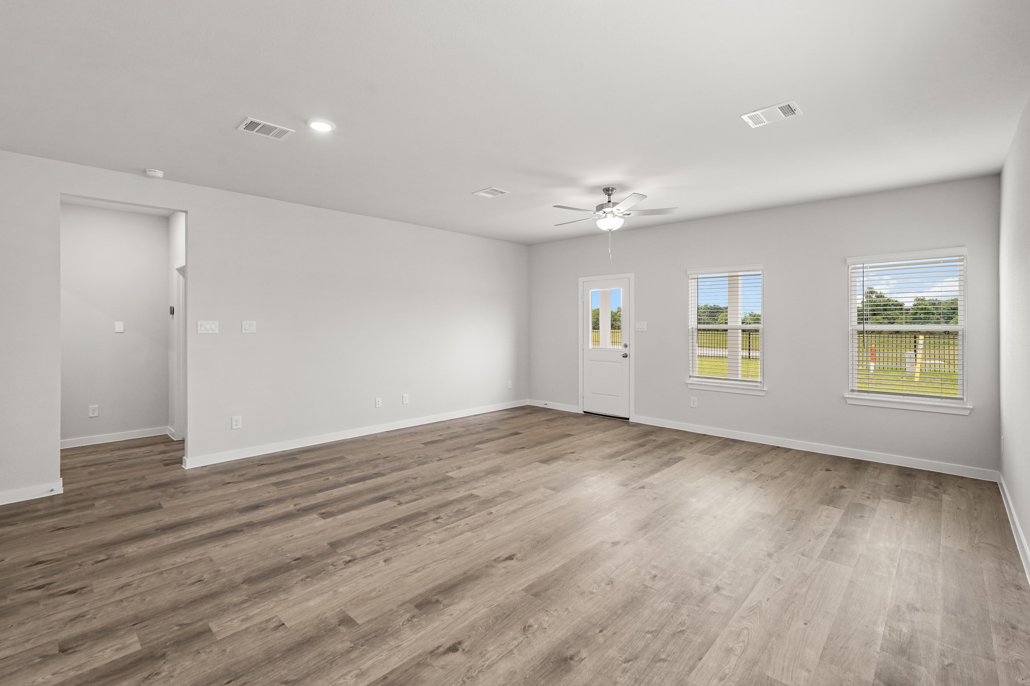 17230 White Peace Drive Property Photo 12