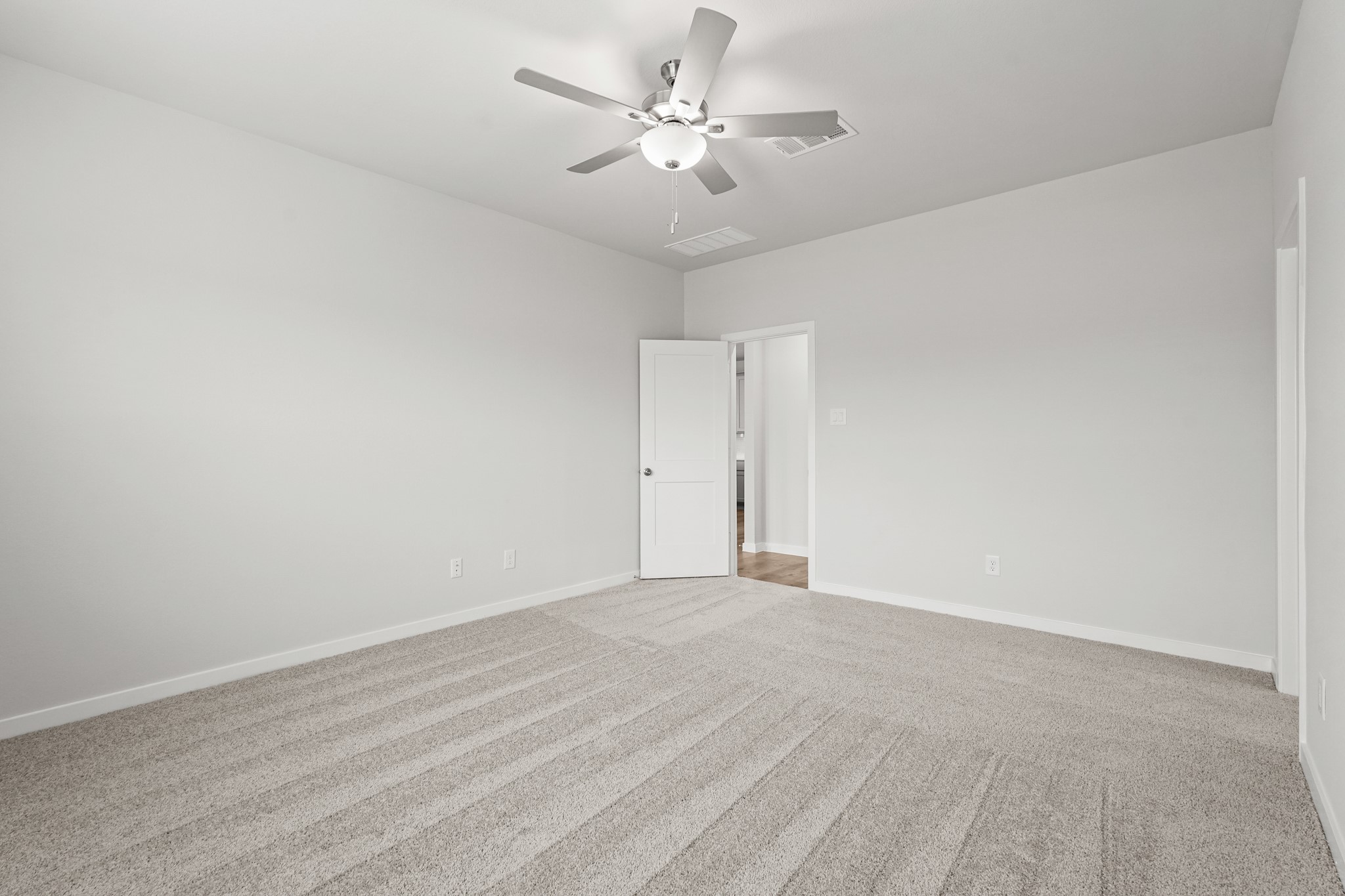 17230 White Peace Drive Property Photo 16