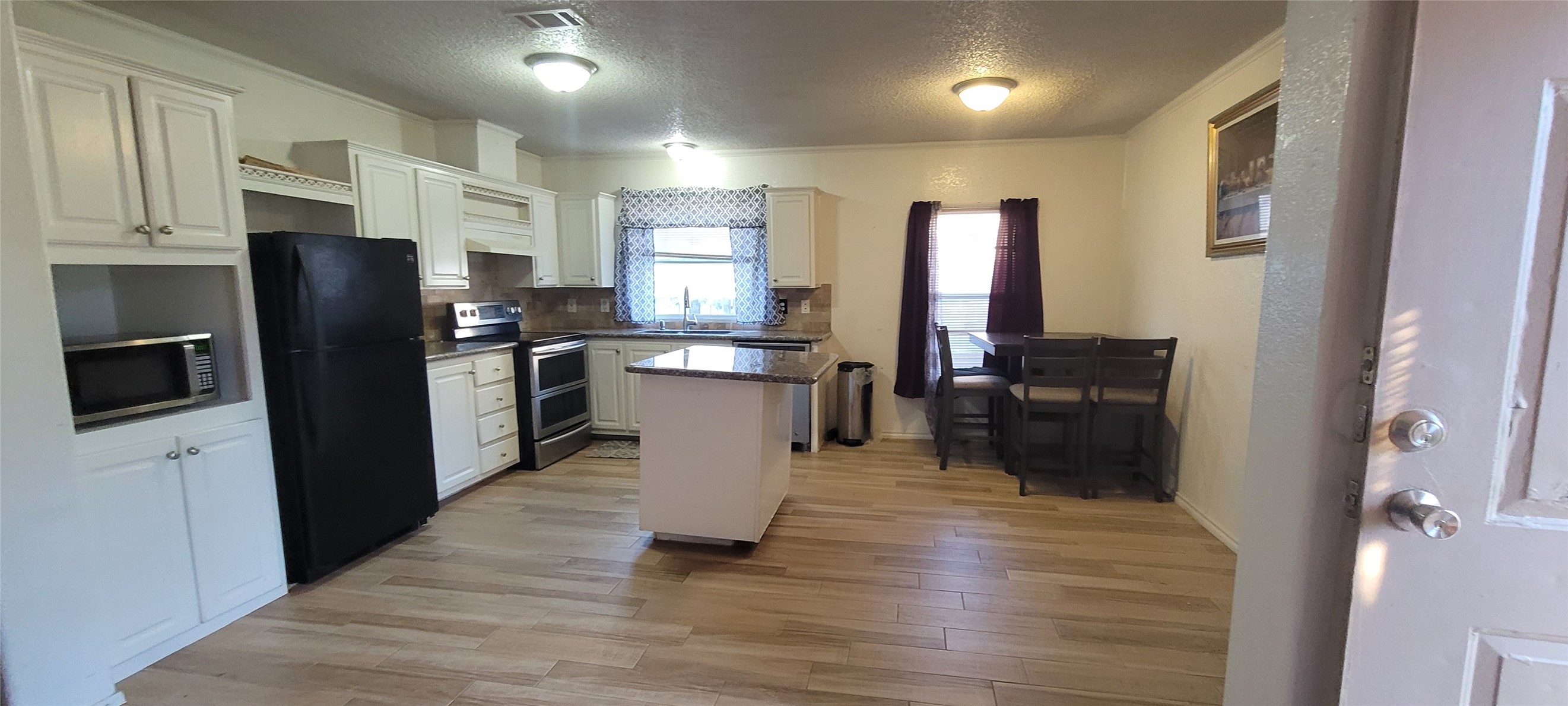 11835 Greensbrook Forest Drive Property Photo 3