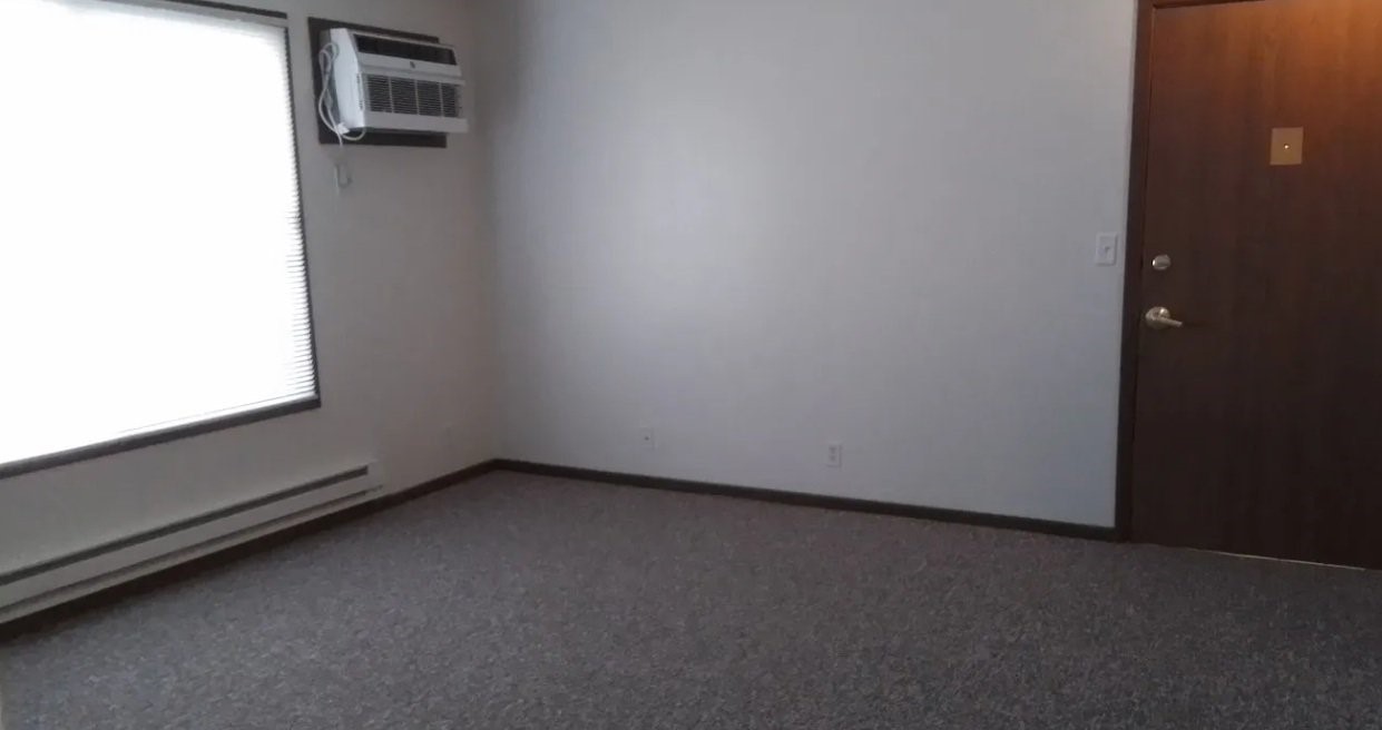 505 E 4th Street Property Photo 8
