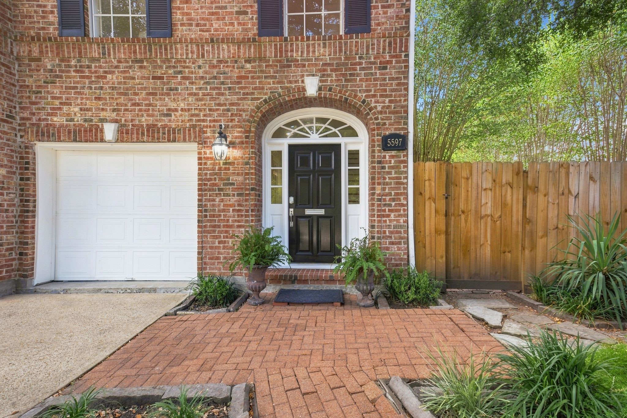 5597 Beverlyhill Street Property Photo 4