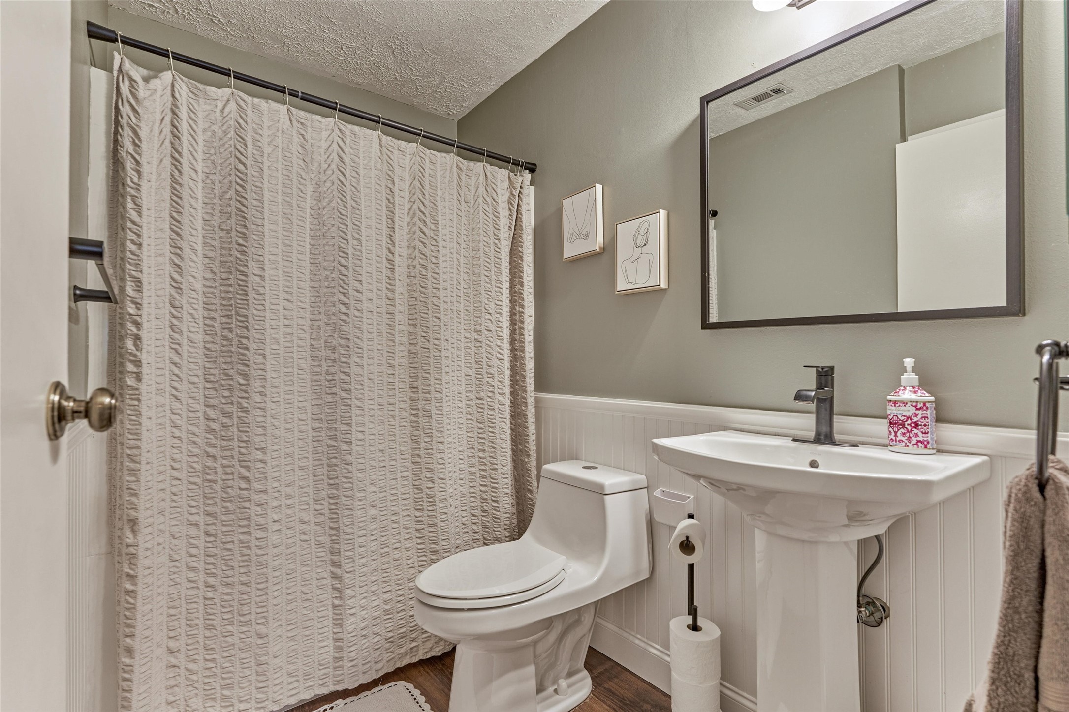 2615 Rosewood Place Property Photo 29