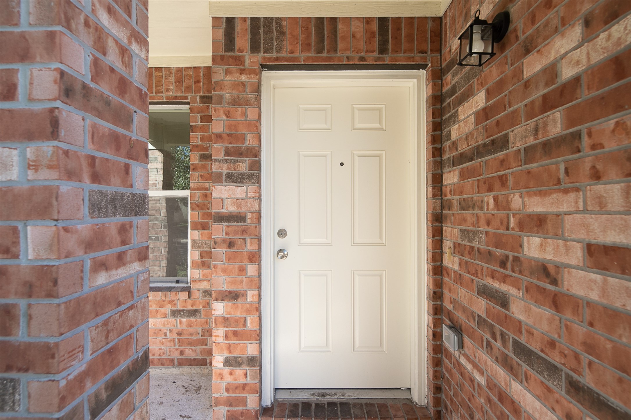 12934 Kingston Point Lane Property Photo 4