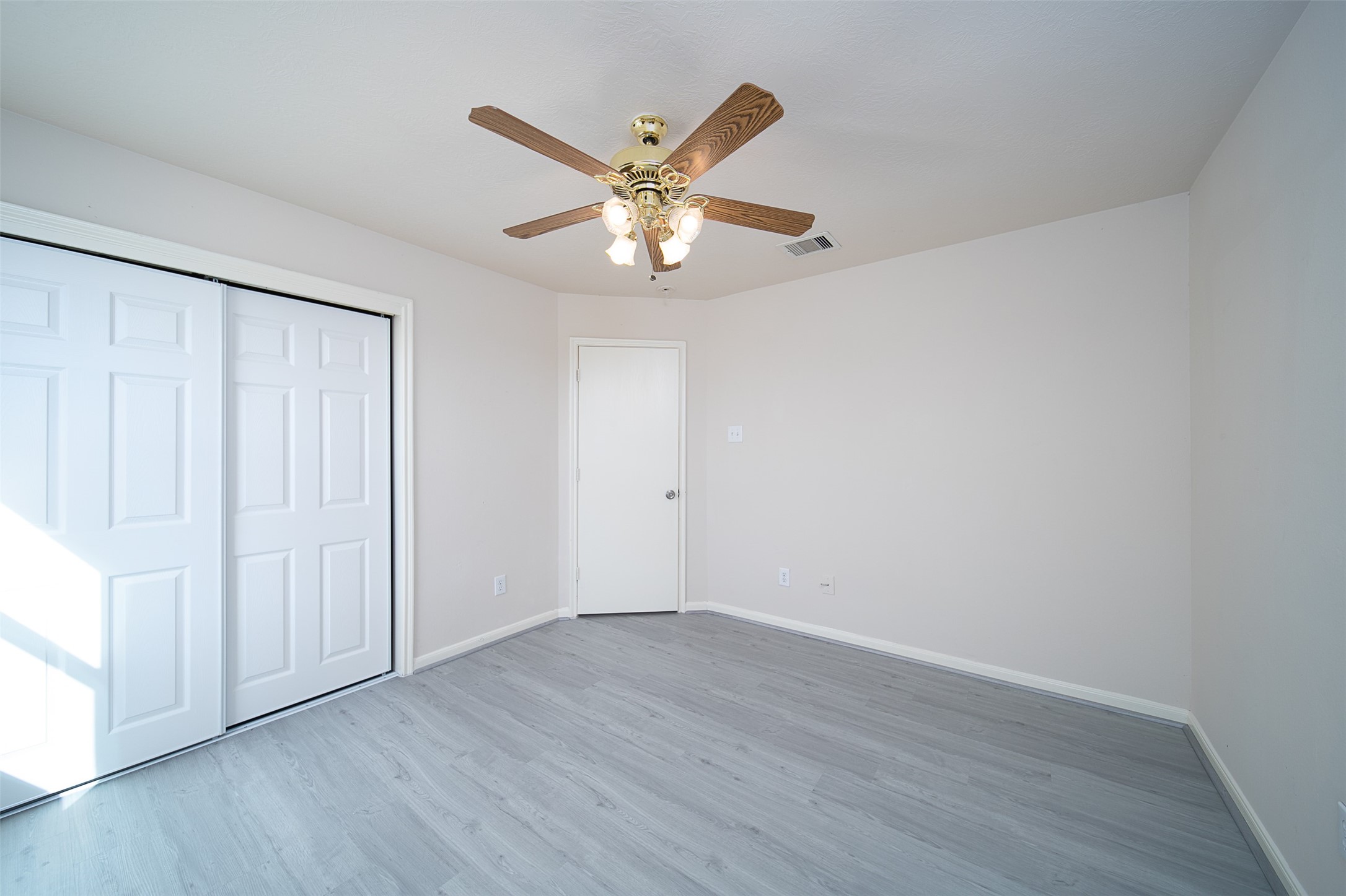 12934 Kingston Point Lane Property Photo 19