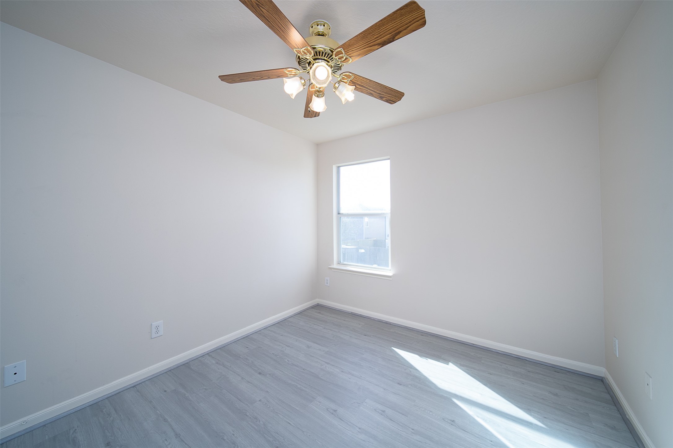 12934 Kingston Point Lane Property Photo 22
