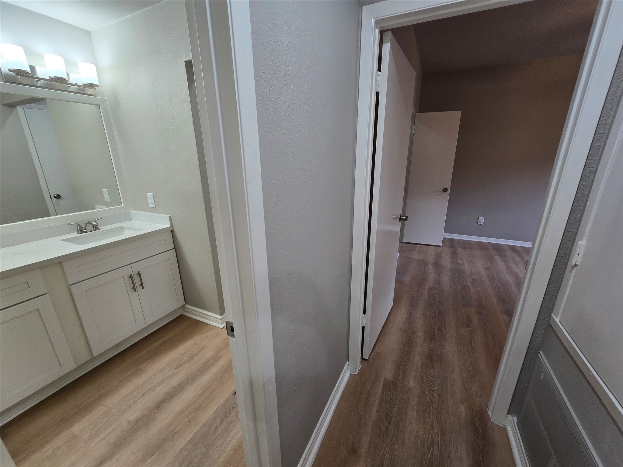 1818 Augusta Drive 15 Property Photo 23