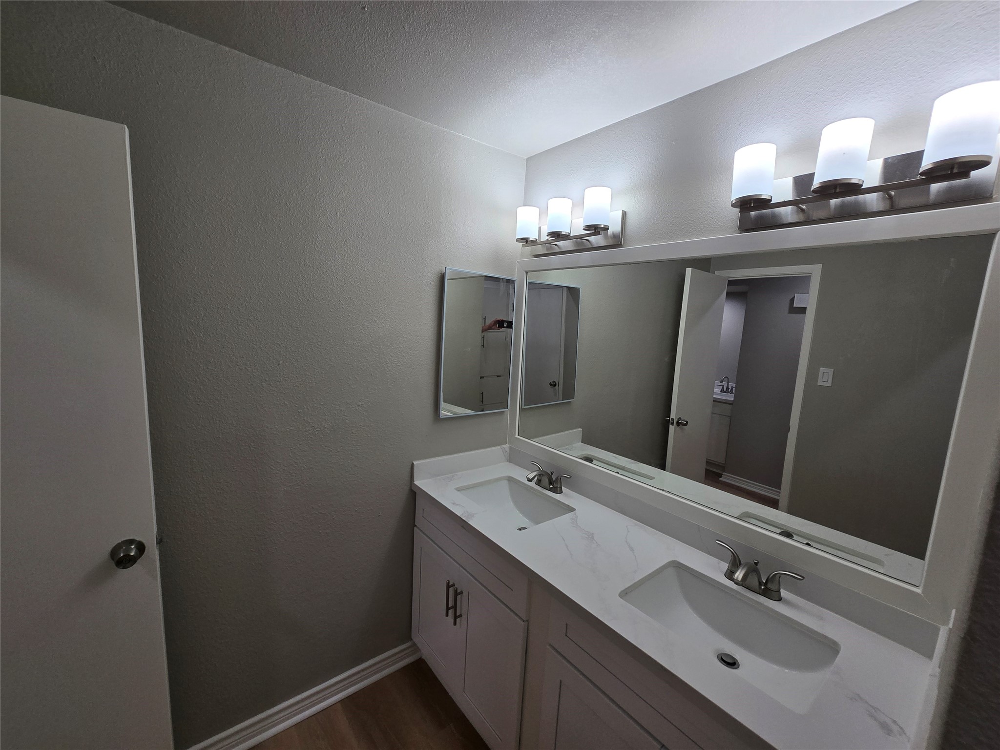 1818 Augusta Drive 15 Property Photo 28