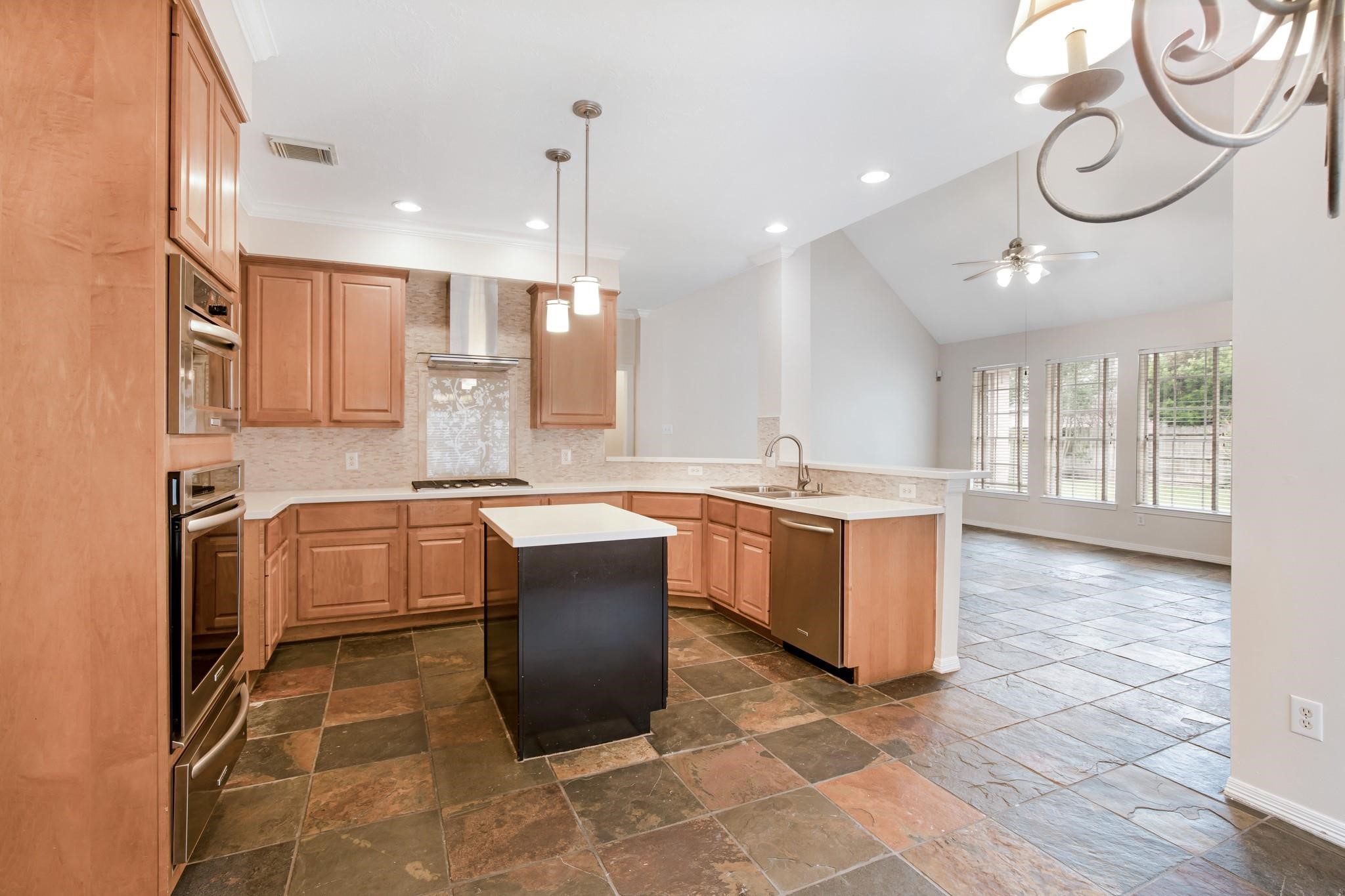 1130 Oak Glen Lane Property Photo 9