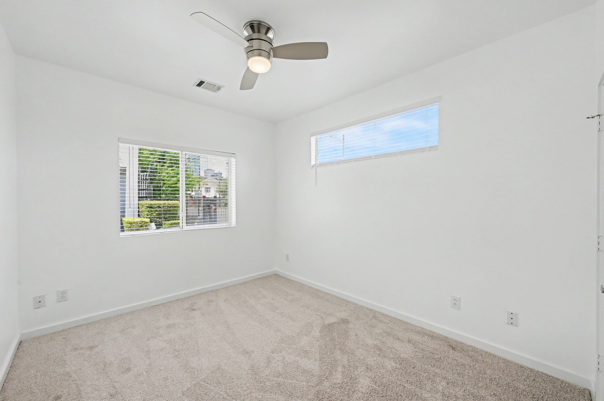 1614 Bastrop Street Property Photo 9