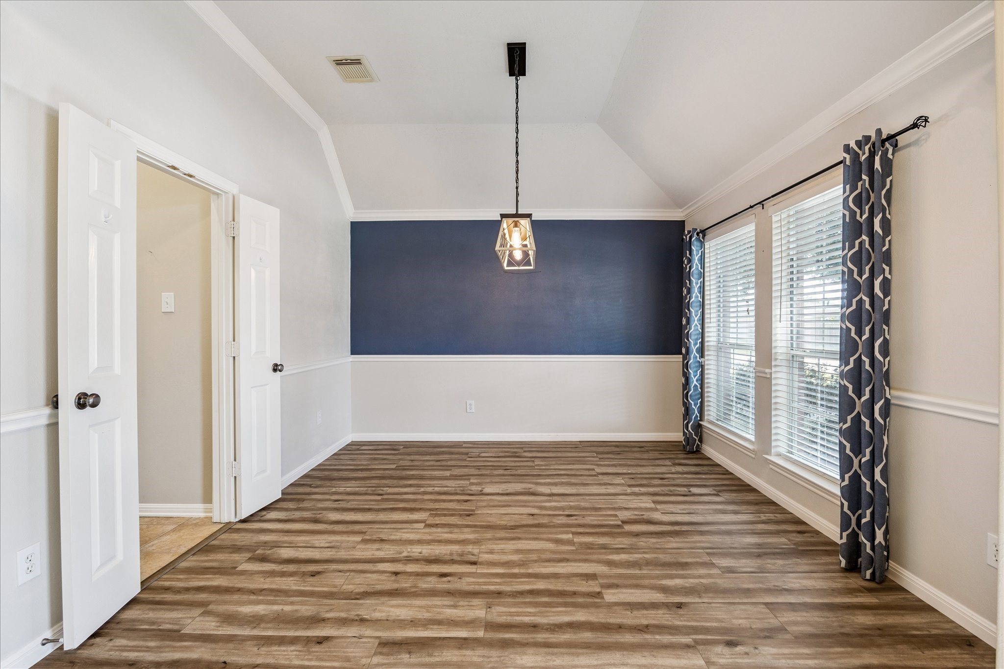 8311 Bending Branch Lane Property Photo 7