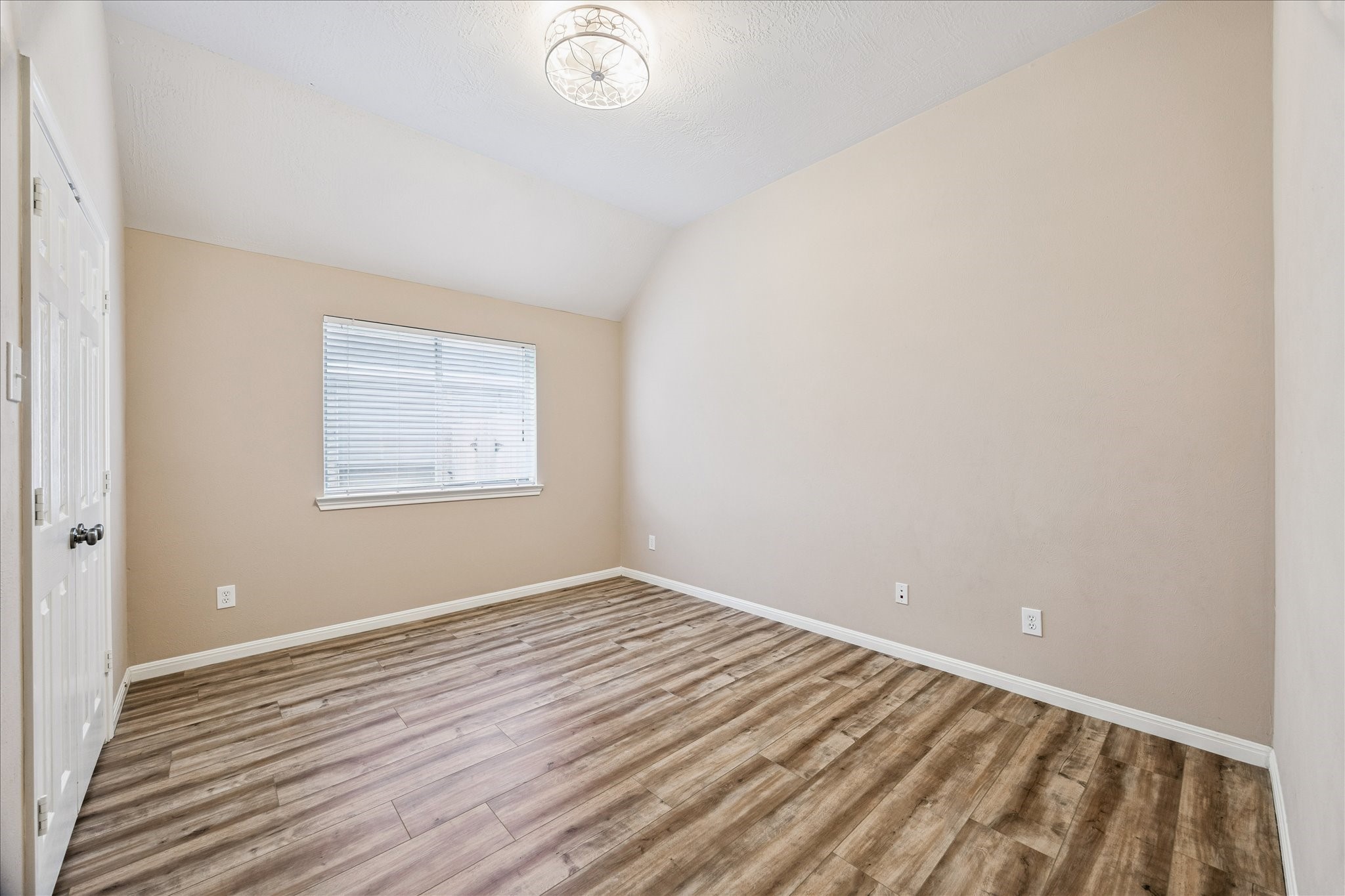 8311 Bending Branch Lane Property Photo 27