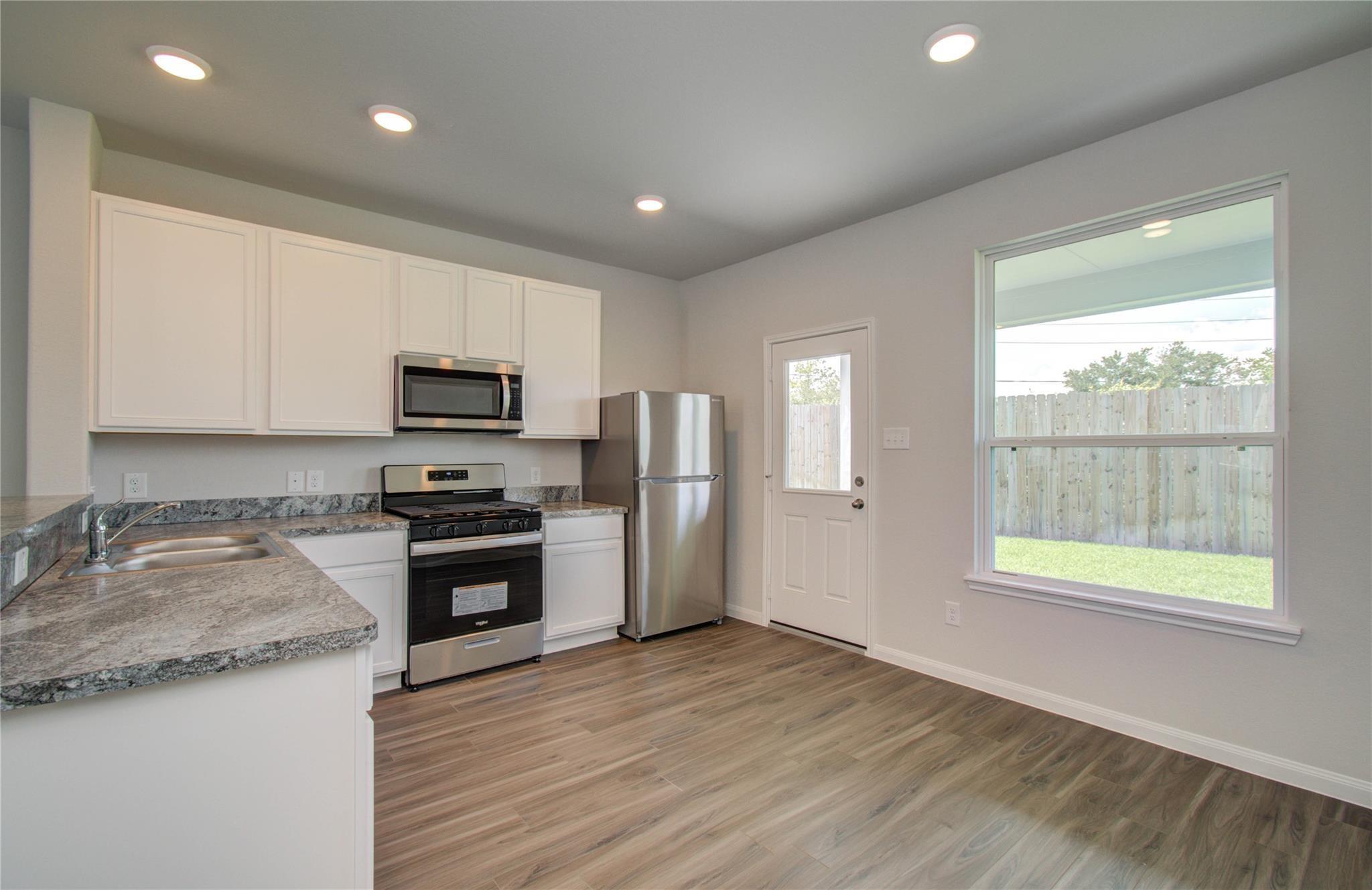 22223 Regal Heights Lane Property Photo 8