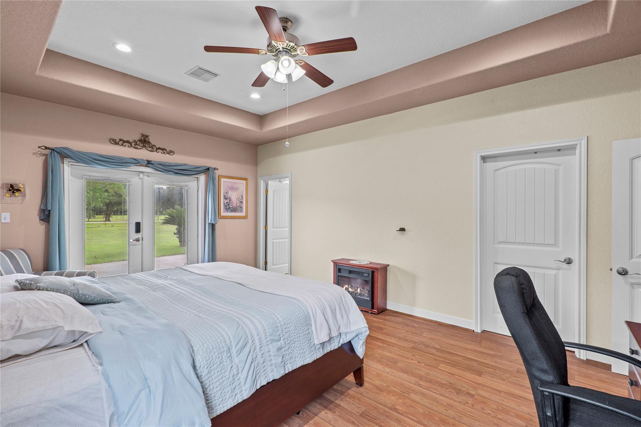 4886 Wickwillow Lane Property Photo 32