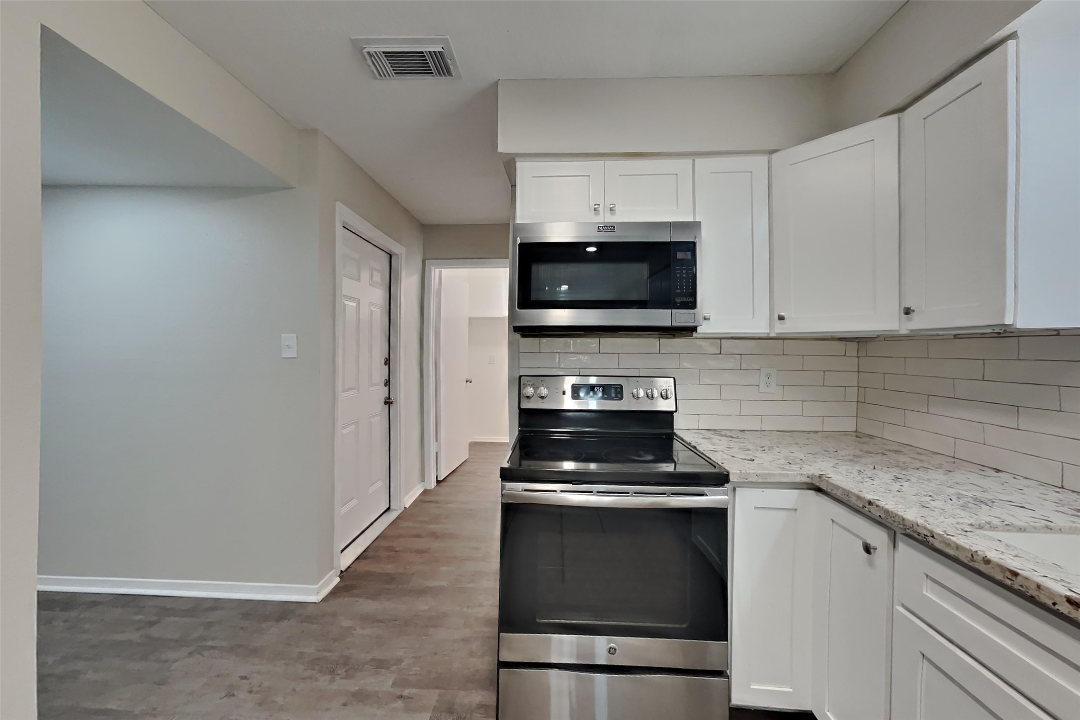 4306 Stallion Brook Lane Property Photo 5