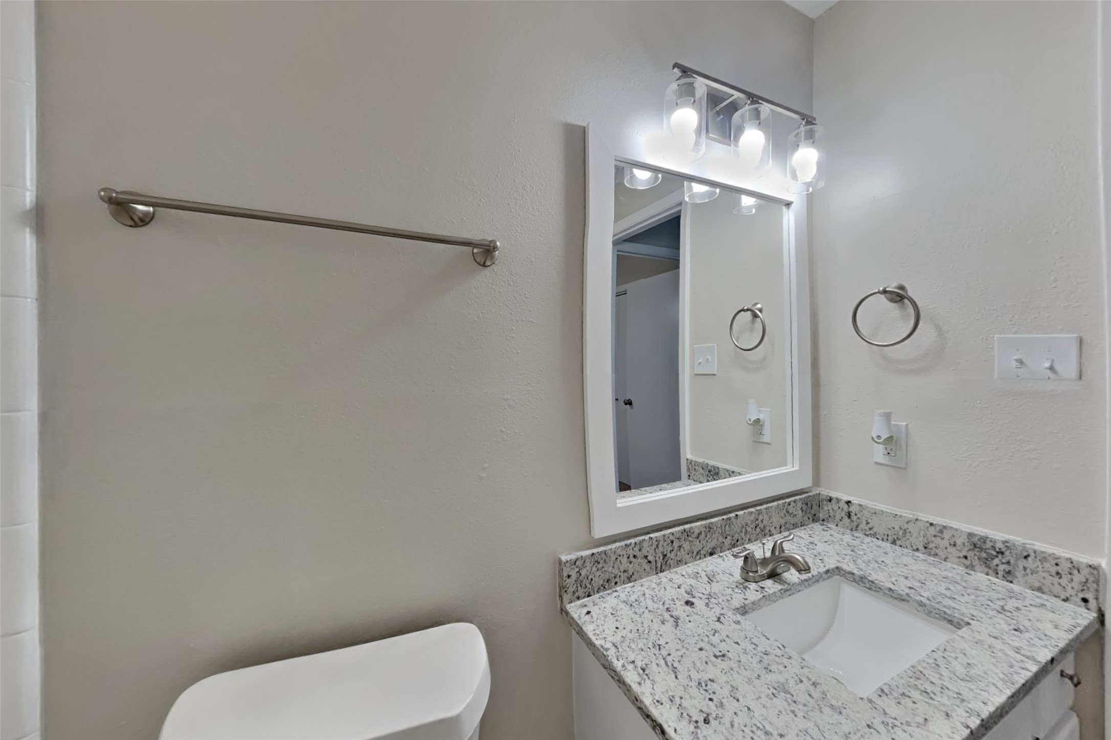 4306 Stallion Brook Lane Property Photo 16