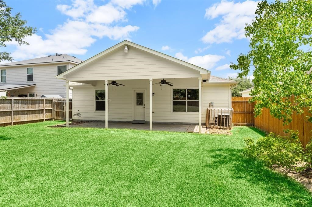 4527 Nueces River Loop Property Photo 23