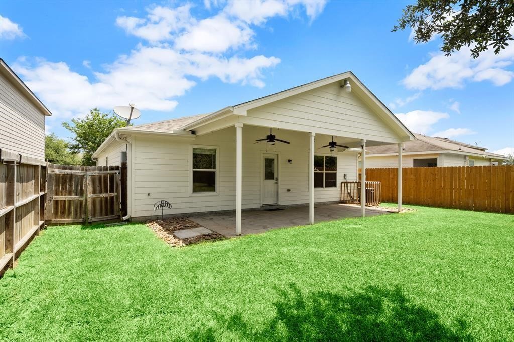 4527 Nueces River Loop Property Photo 24