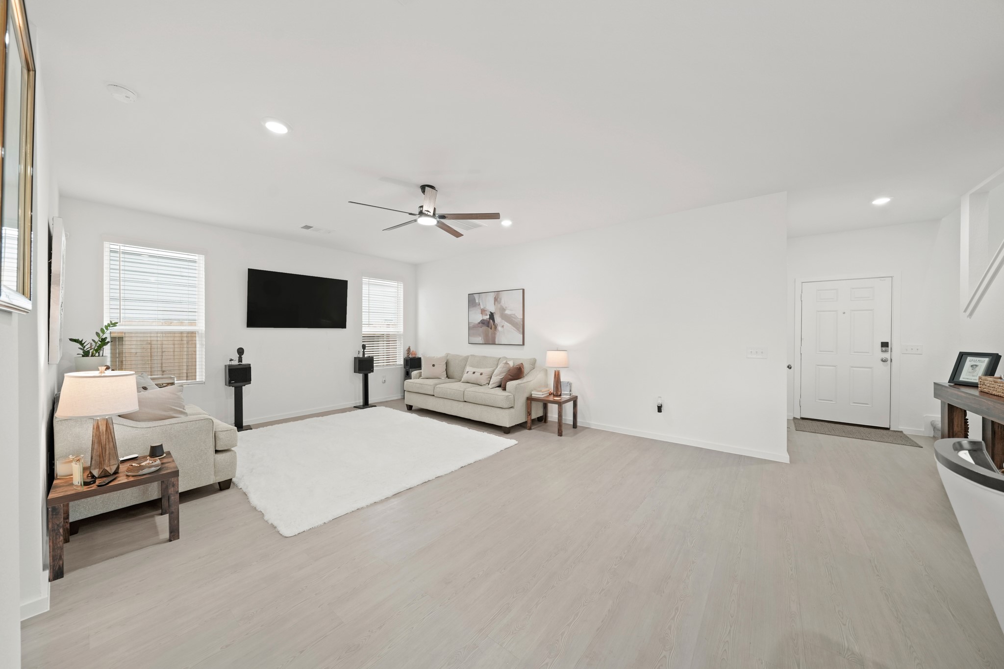 26235 Arrowleaf Drive Property Photo 8