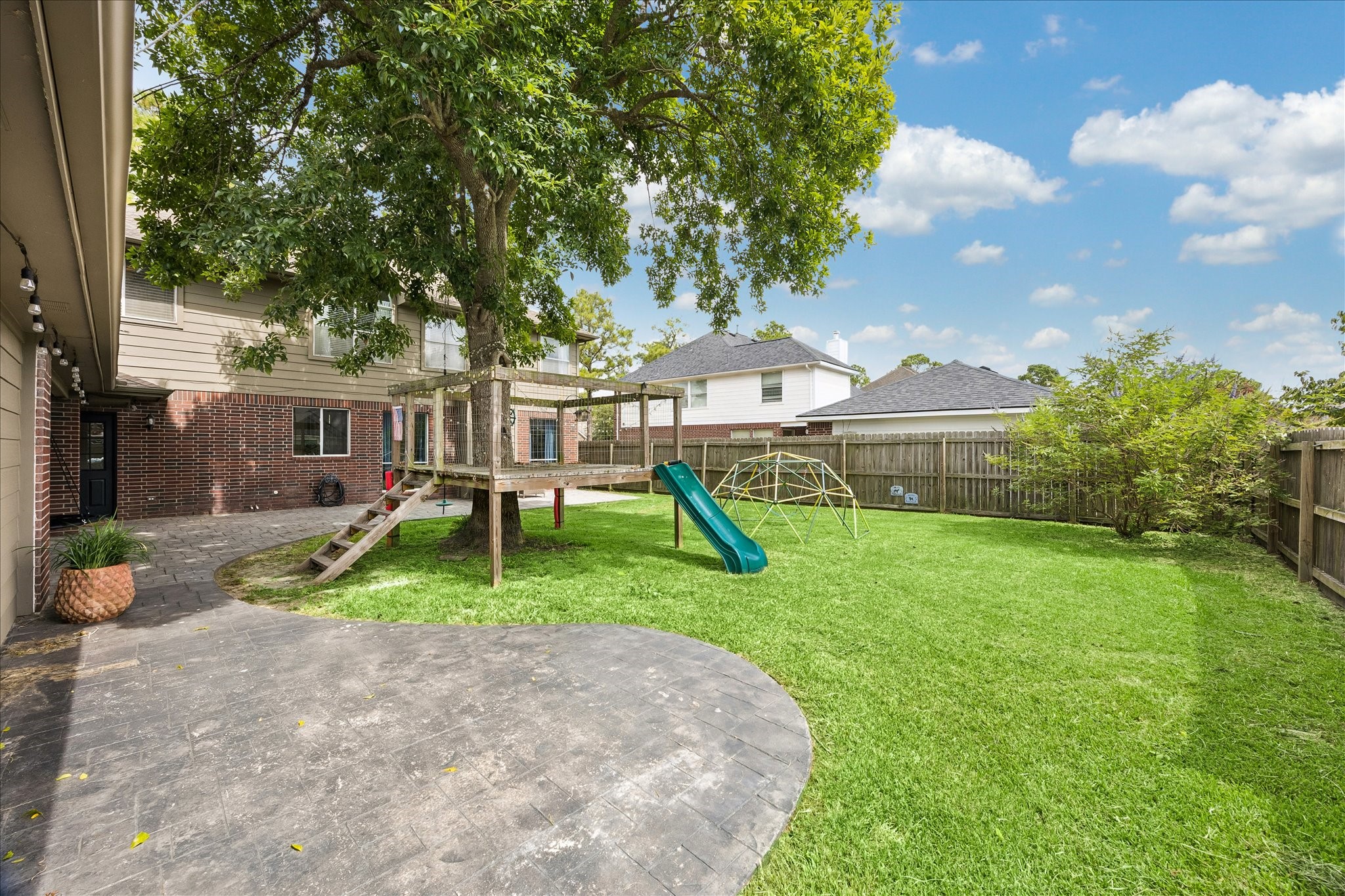 3607 Pine Chase Drive Property Photo 15