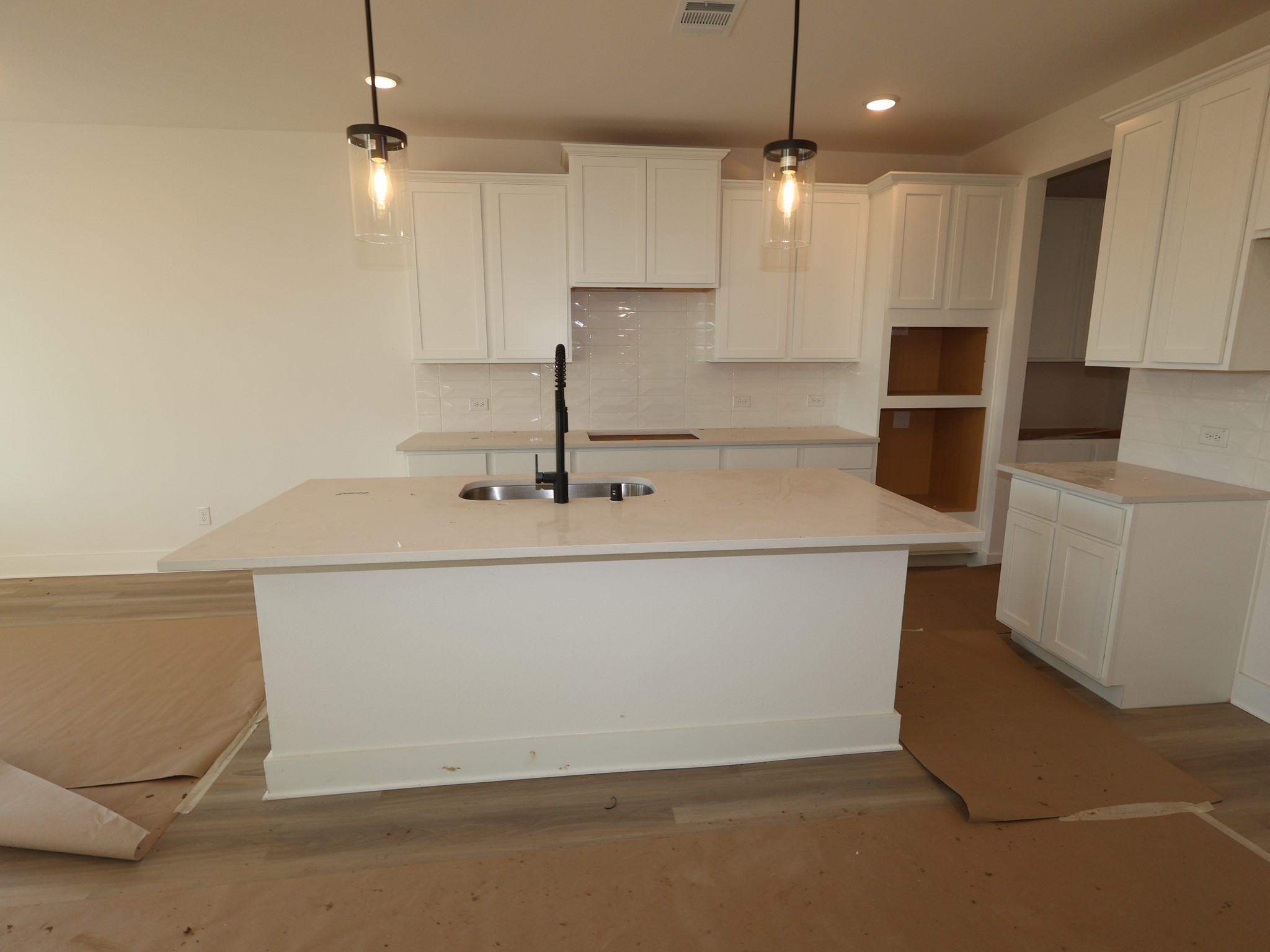1812 Sleeping Hills Drive Property Photo 4