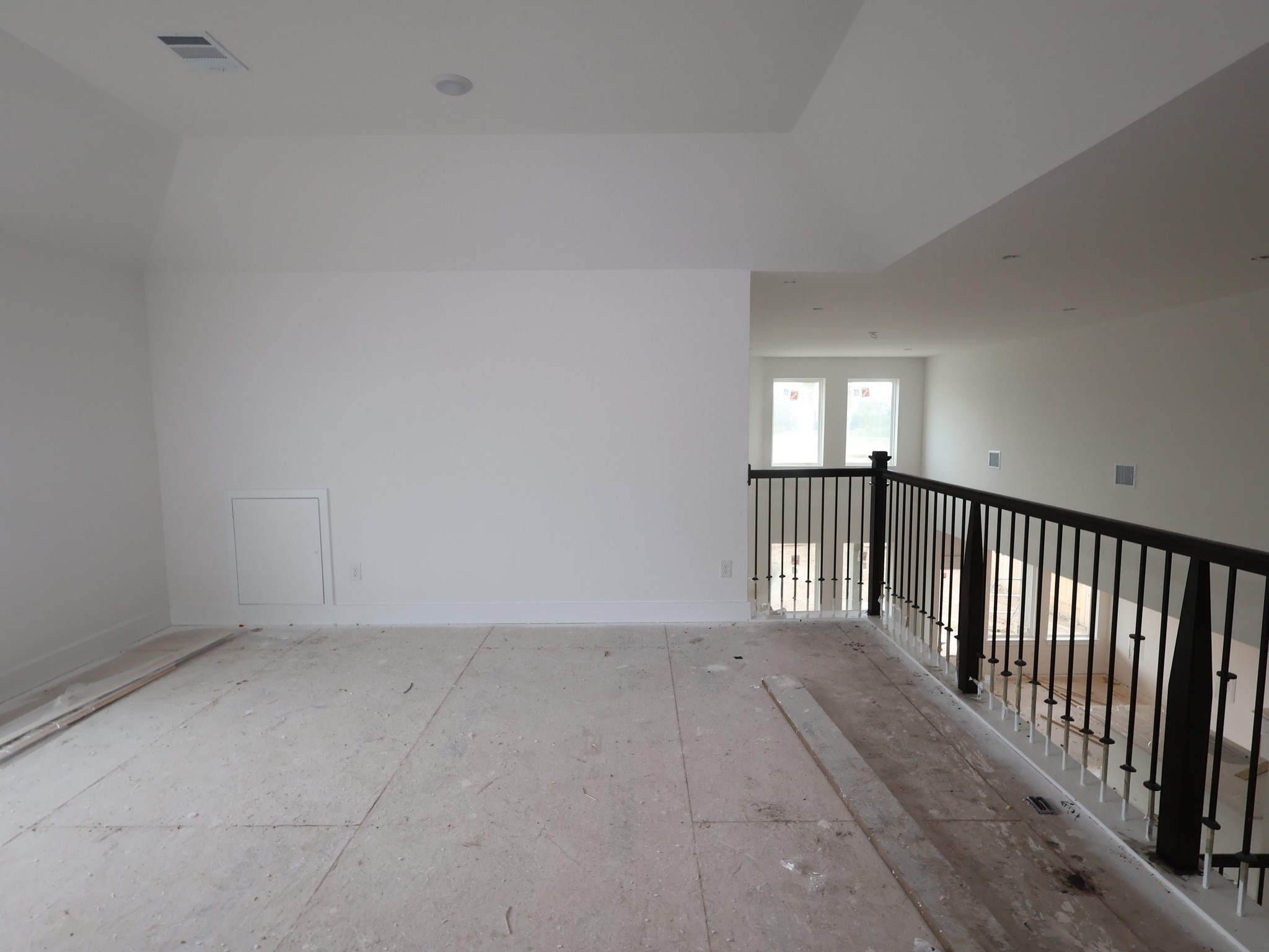 1812 Sleeping Hills Drive Property Photo 9