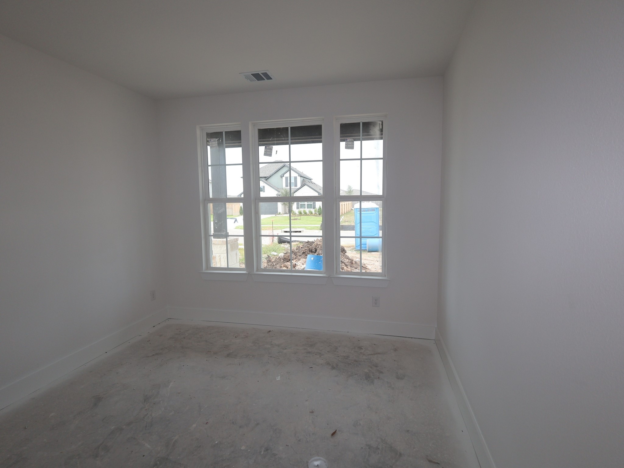 1812 Sleeping Hills Drive Property Photo 12