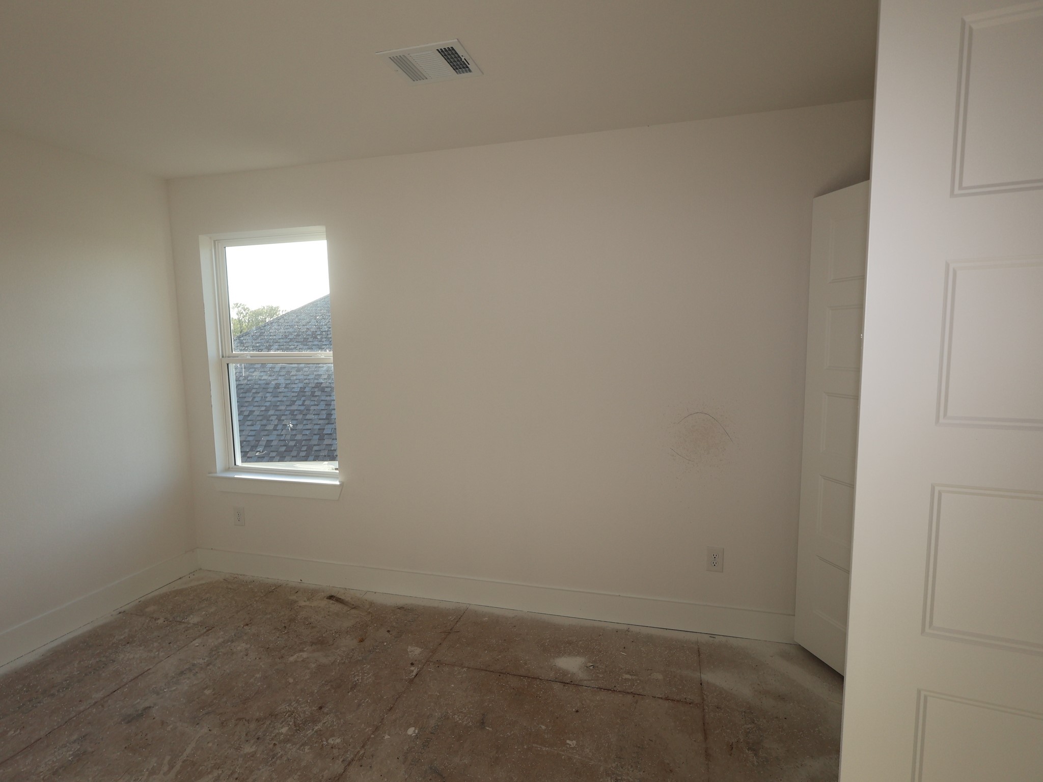 1812 Sleeping Hills Drive Property Photo 14