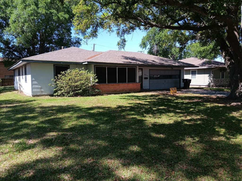 4821 Foster Avenue Property Photo 2