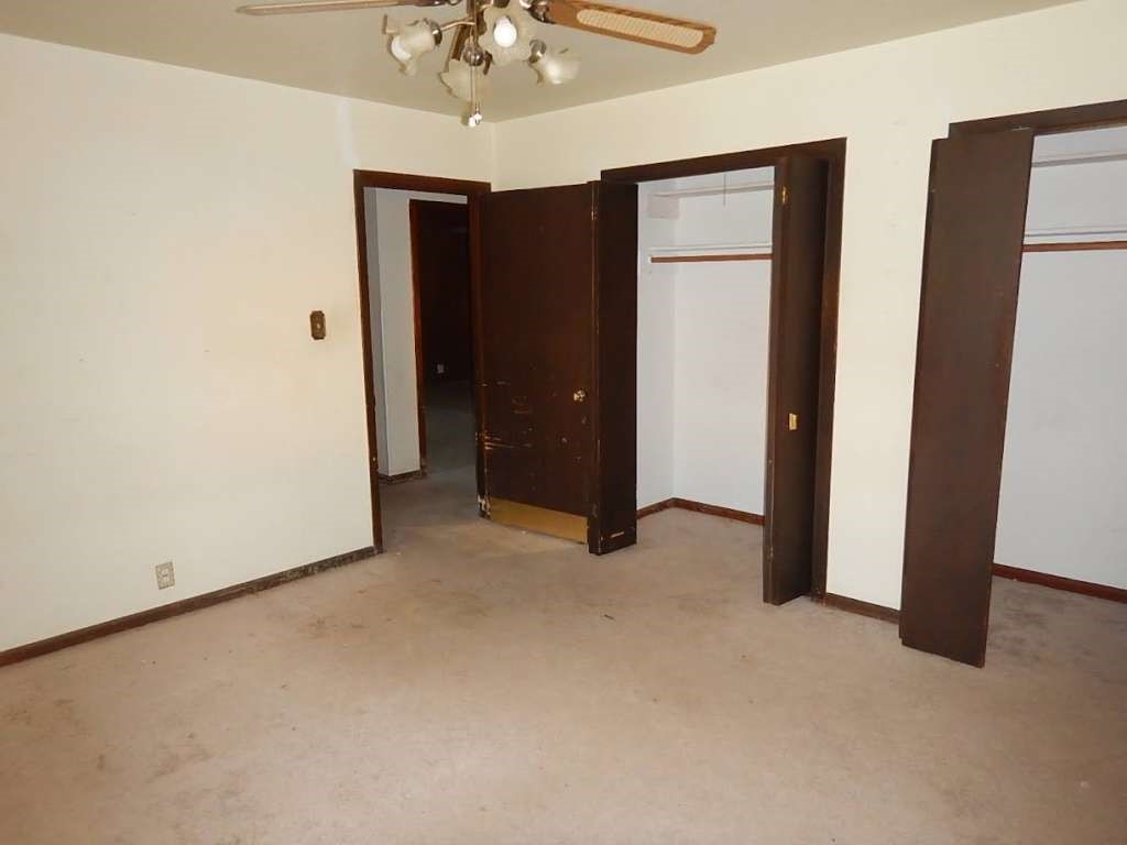 4821 Foster Avenue Property Photo 8