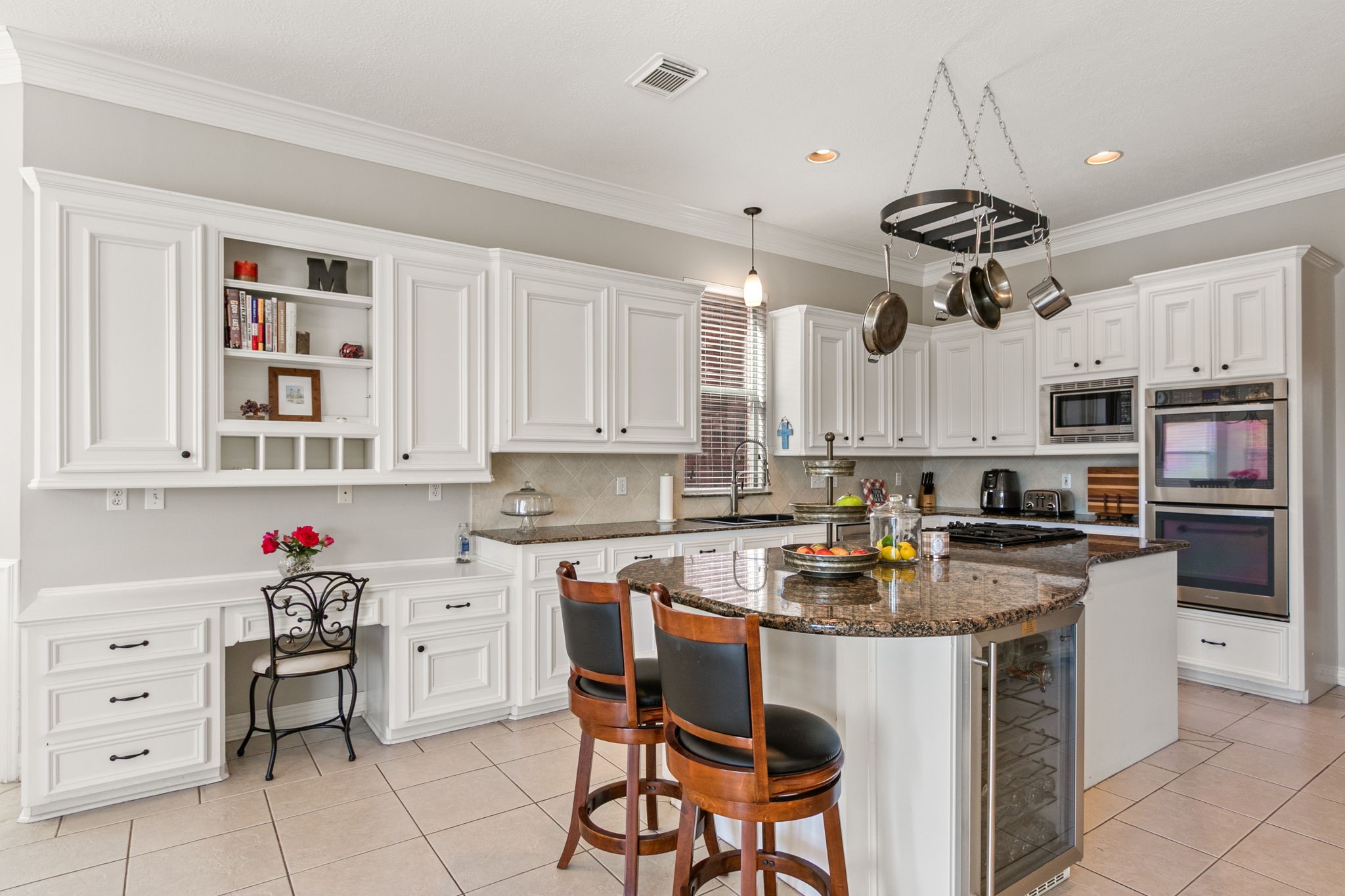 5803 Desert Oak Way Property Photo 8
