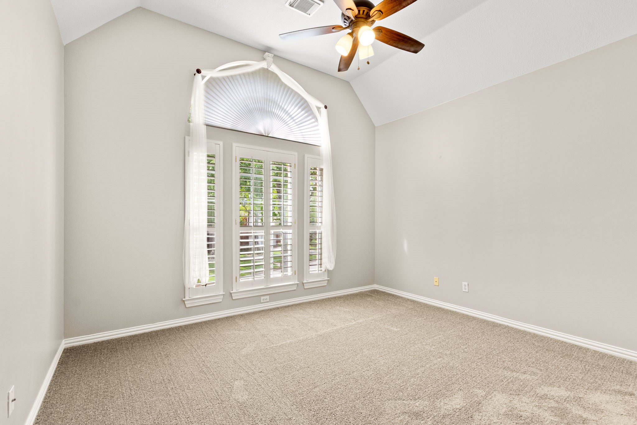 5803 Desert Oak Way Property Photo 35
