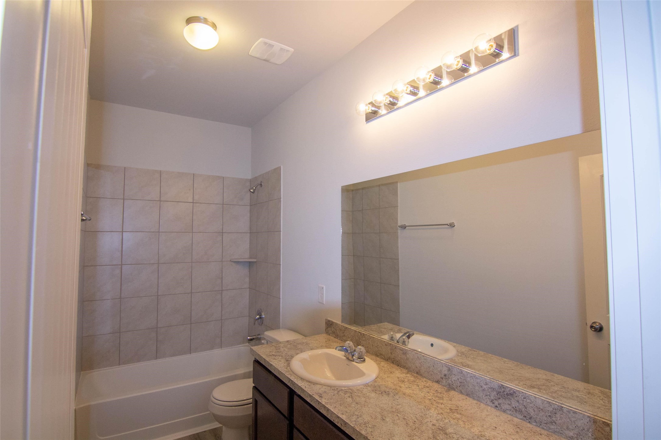 18606 Bell Ravine Drive Property Photo 11