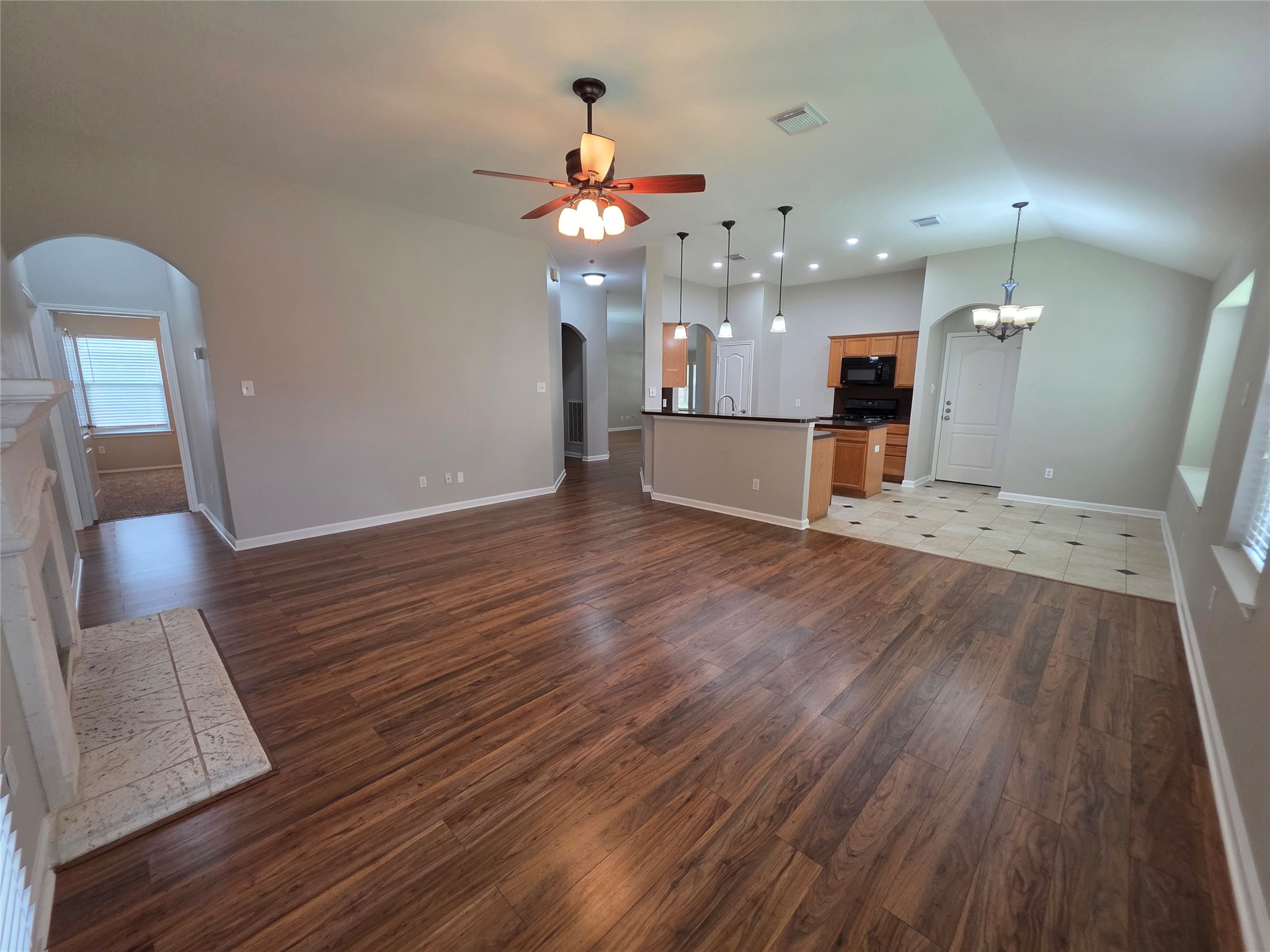 2108 Goldfinch Lane Property Photo 7