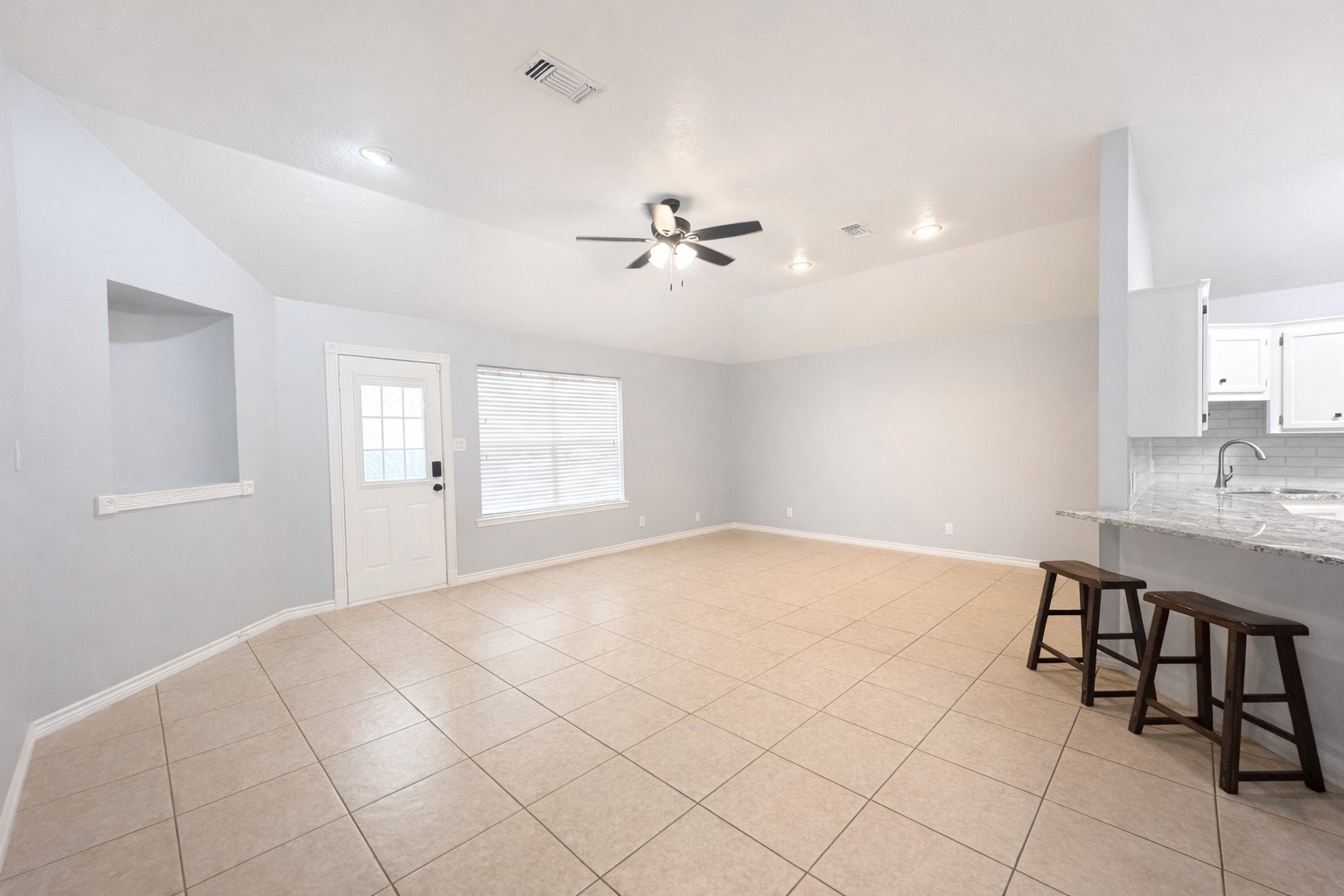 305 Scenic Brook Street Property Photo 4