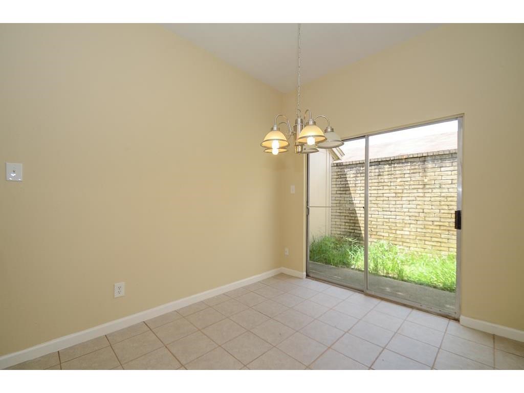 7611 Shaddock Drive Property Photo 5