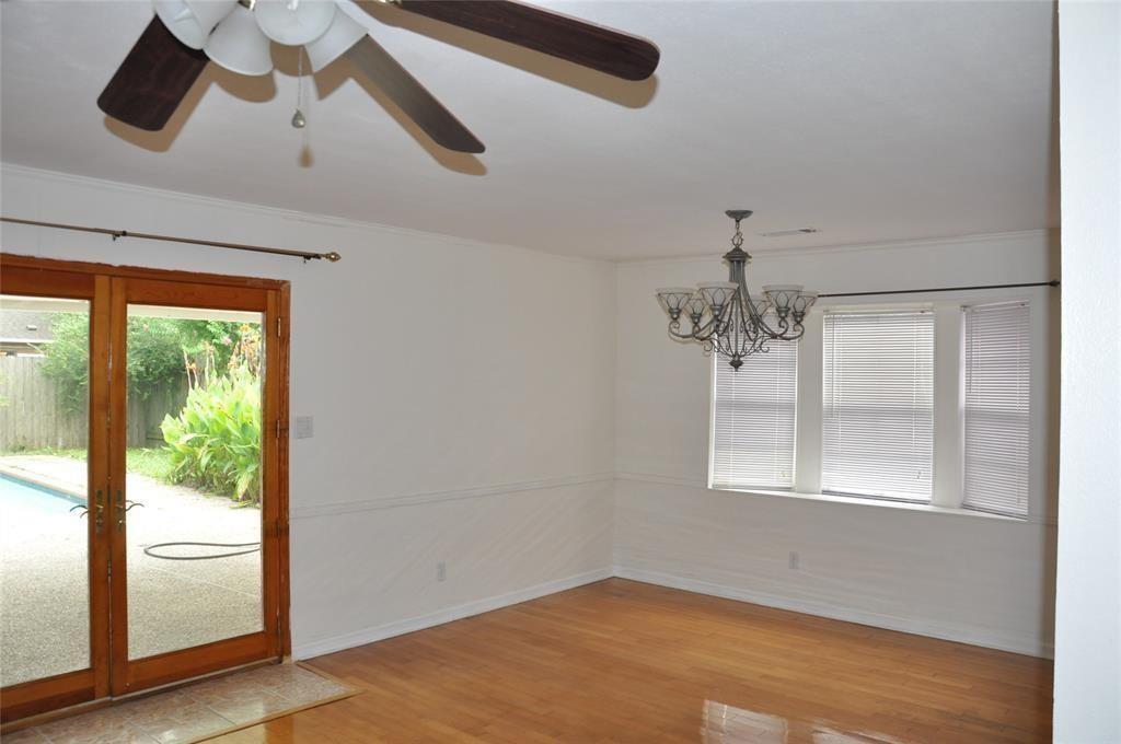 5519 Caversham Dr Drive Property Photo 7