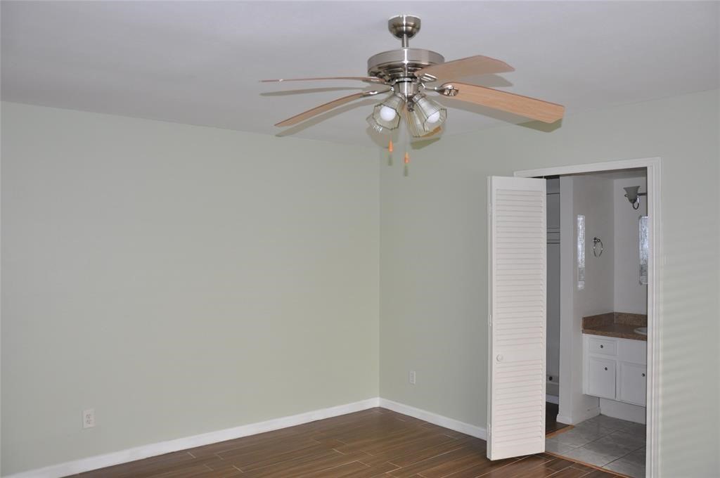 5519 Caversham Dr Drive Property Photo 23