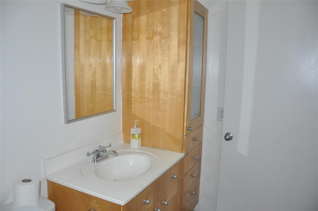 5519 Caversham Dr Drive Property Photo 27