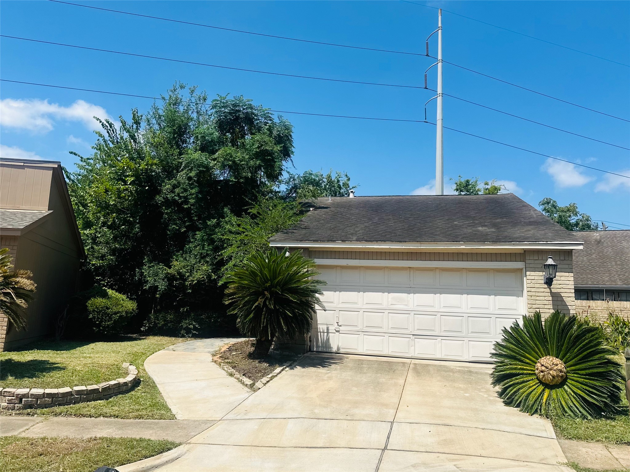 5455 Oakhaven Lane Property Photo 1