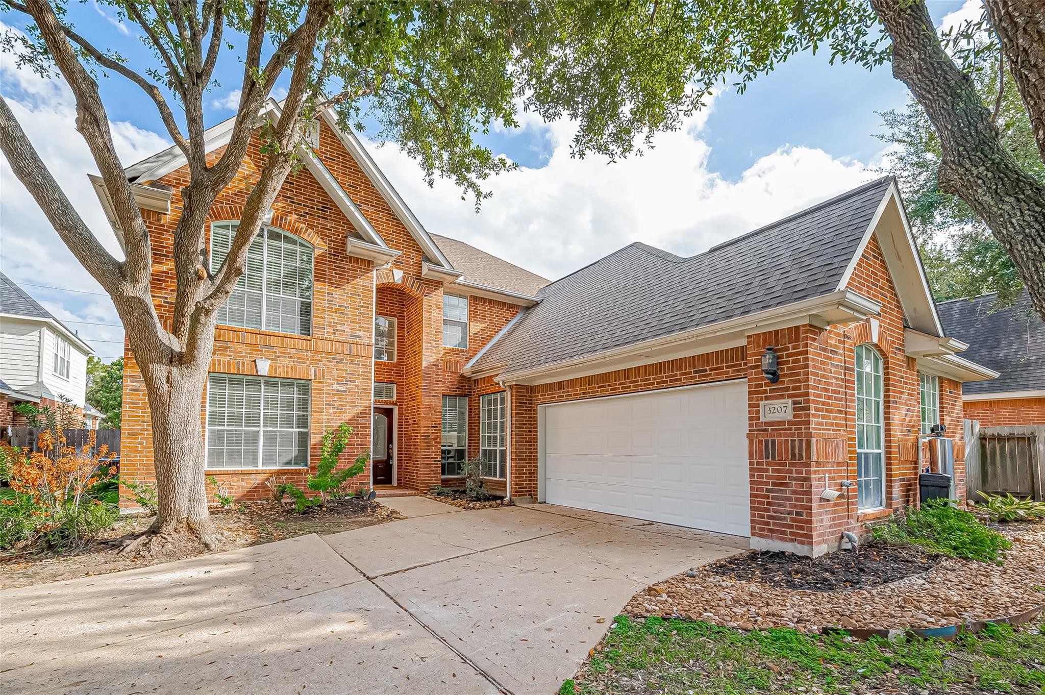3207 Enclave Trail Property Photo 1