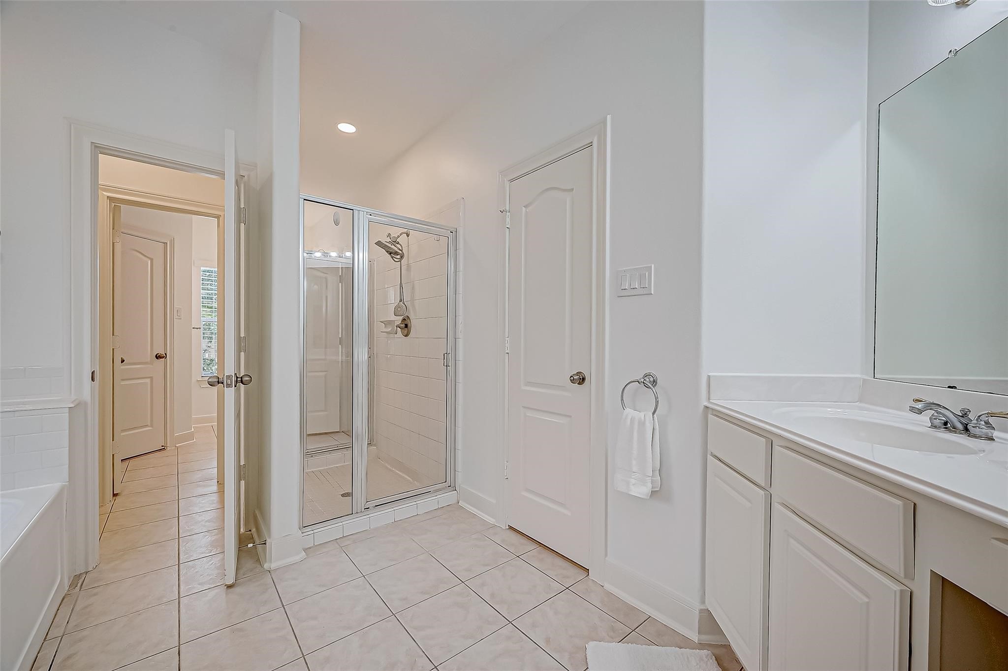 3207 Enclave Trail Property Photo 26
